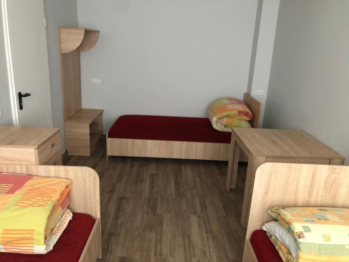 كاوناس Hostel Laurita المظهر الخارجي الصورة